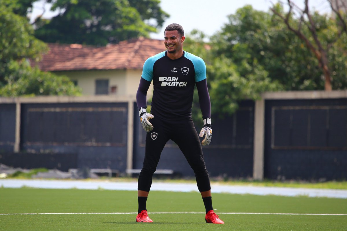 heitorlt's tweet photo. Buscando sempre o sucesso🙏🏽🔥 https://t.co/jF1LGiJ6Ks