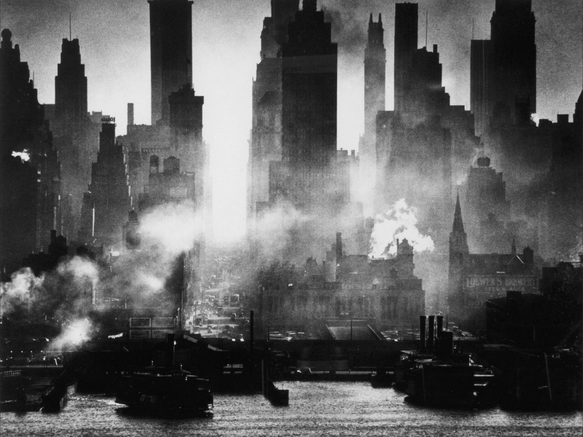 Andreas Feininger - Le port de New York, 42ème rue (1946)
monoeil.blog

#andreasfeininger #foto #photo #photographie #bnw #monoeil #fotografia #photos