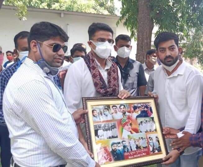 आदरणीय श्री सचिन पायलट जी को अखिल भारतीय कांग्रेस कमेटी महासचिव एवं छत्तीसगढ़ का प्रभारी बनाए जाने पर कांग्रेस शीर्ष नेतृत्व का हार्दिक आभार।।
<a href="/SachinPilot/">Sachin Pilot</a>