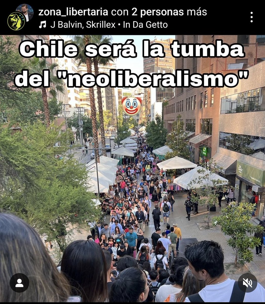 delgadomoraluz's tweet image. #Paulmann #cencosud 
Jajajaj 🤣  
#estallidodelictual 
#mallcostaneracenter