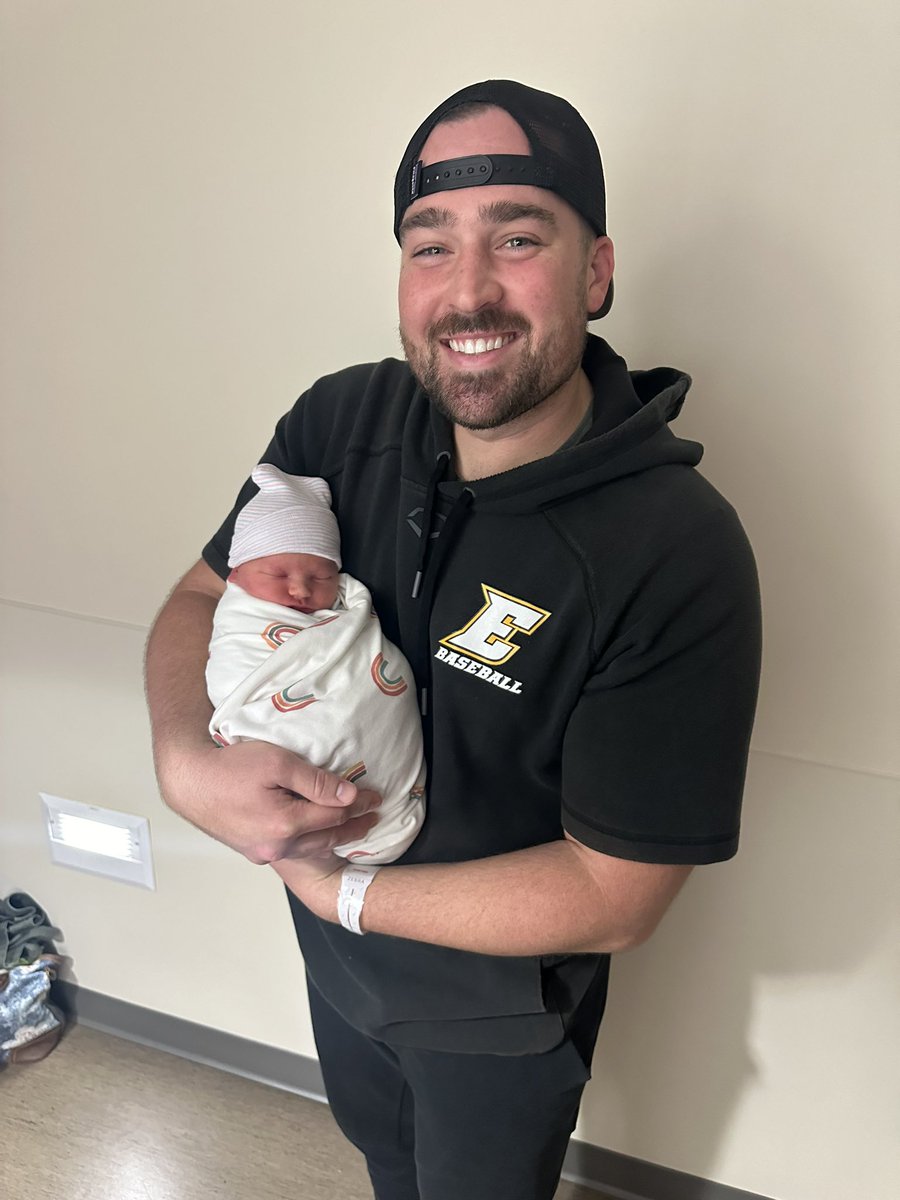 FZE Baseball tweet media