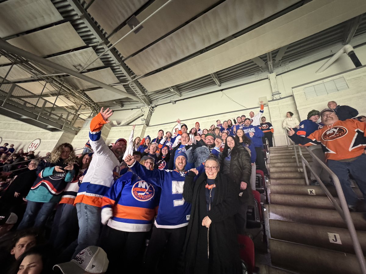 nicknyr8's tweet photo. DID YOUR TEAM GET ABSOLUTELY MAN HANDLED BY THE RANGERS TODAY?? https://t.co/lMryz9KSuN