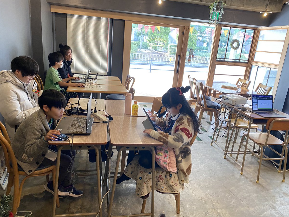 CoderDojo_Sakai's tweet image. 年内最後のDojo始まりましたー。
#coderdojo #CoderDojo堺 #CoderDojo泉北和泉