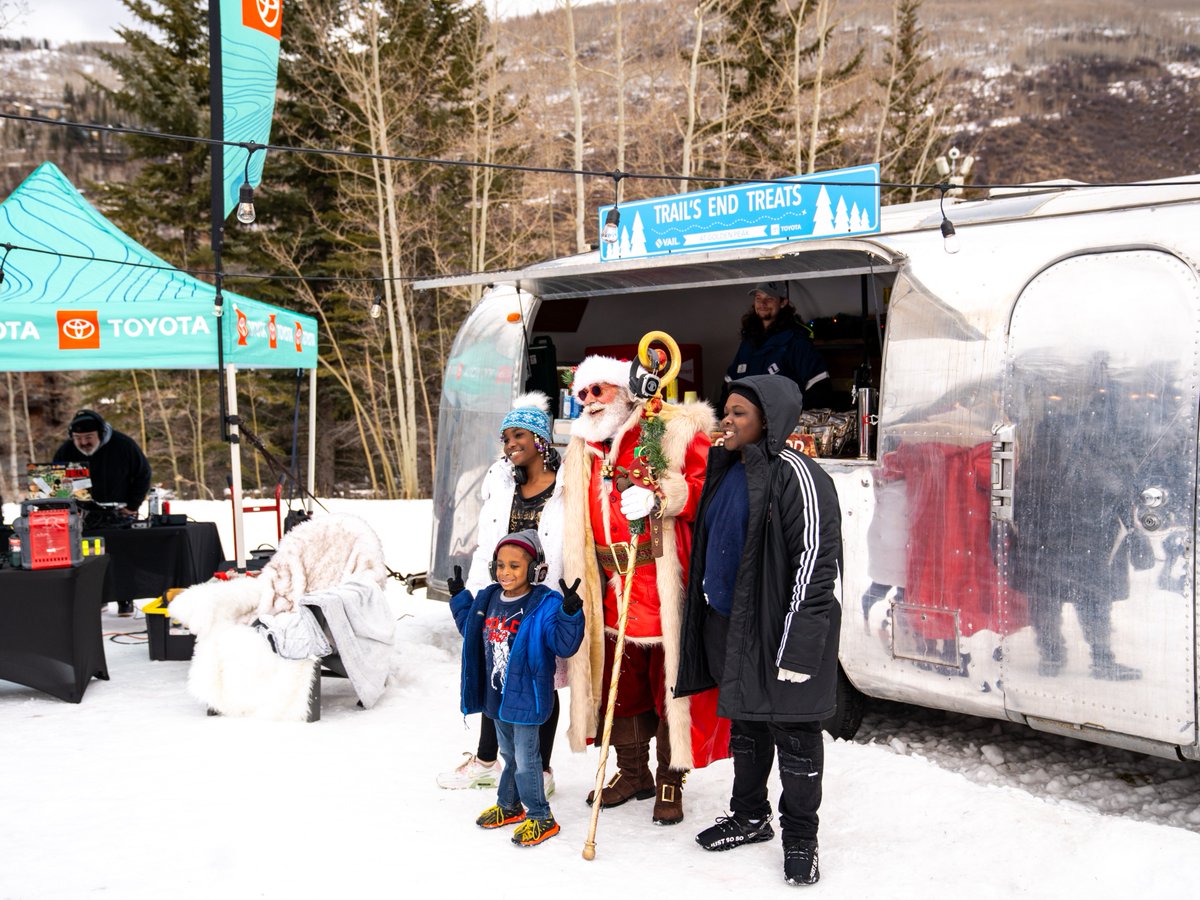 vailmtn's tweet photo. Trails End Treats is open for the season at Golden Peak! To celebrate @ToyotaUSA threw a Holiday Party with Santa, a Silent Disco Dance, &amp; free sweet treats to get everyone in the holiday spirit. #LetsGoPlaces

P.S. We asked Santa for some snow ❄️ https://t.co/4PE4UlvtMb