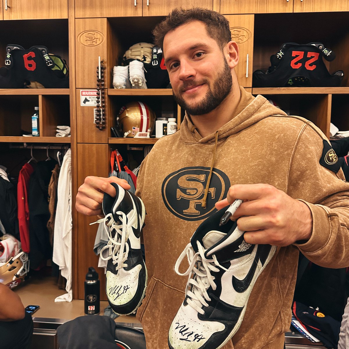 Saint Nick is giving away a pair of signed cleats! RT for a chance to win. #ProBowlVote + Nick Bosa No purchase necessary. Rules: 49rs.co/3RSEUEP