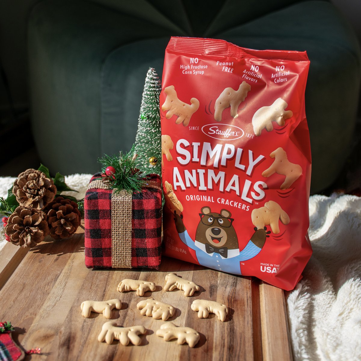 Staufferscookie's tweet photo. Wishing you and yours a simply delicious holiday! 🐯🐻❤️ https://t.co/Lbn74KTKOO