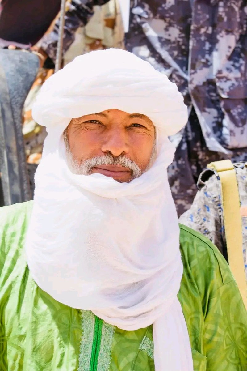 محارب ومقاتل ومناضل  ....هكذا دائما تنتهي حكاية القادة العظماء باغتيالات وغدر جبان  وهو المعروف من شيم العدو الغدر لم يستطيعو الفوز في المعركة برا  فكانت الوسيلة هجمات جوية غادرة  
حسن اق فقاقا  رحل من العالم لكن لم ترحل العزيمة التي زرعها في المناضلين تغمدك الله بواسع رحمته