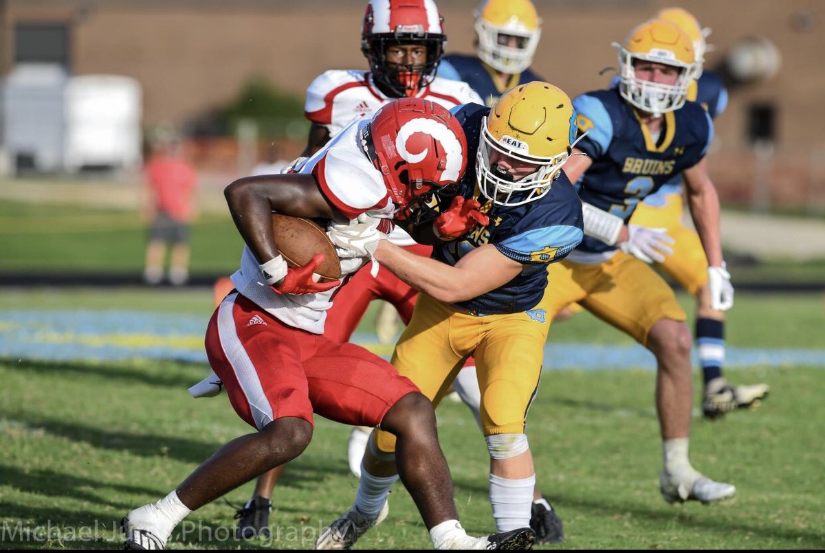 CHBruinFootball's tweet photo. Congratulations to Walker Meredith for being named 2nd Team All Area DB https://t.co/dbB3SgP4bg