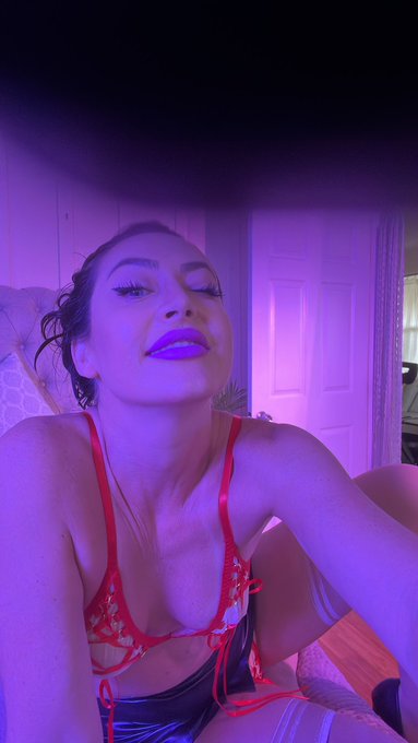 Going online https://t.co/xFMrr6x5T9