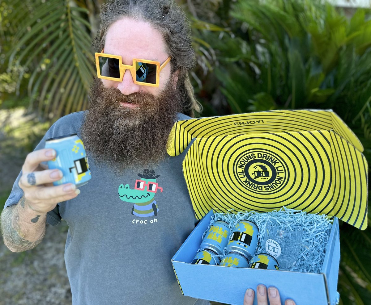 Christmas came early!

Shoutout <a href="/jarmen43/">Ben</a> for the croc on Sqwosh shirt and <a href="/87B0nes/">87Bones</a> for the <a href="/LilBevsByLils/">Lil Bevs ⌐◨-◨</a> care package!
Quality of everything, and presentation of bevs is on point 🤌
Thanks so much legends 🙏 

And another shoutout <a href="/marinioac/">marinioac ⌐◨-◨</a> for my fav noggles.