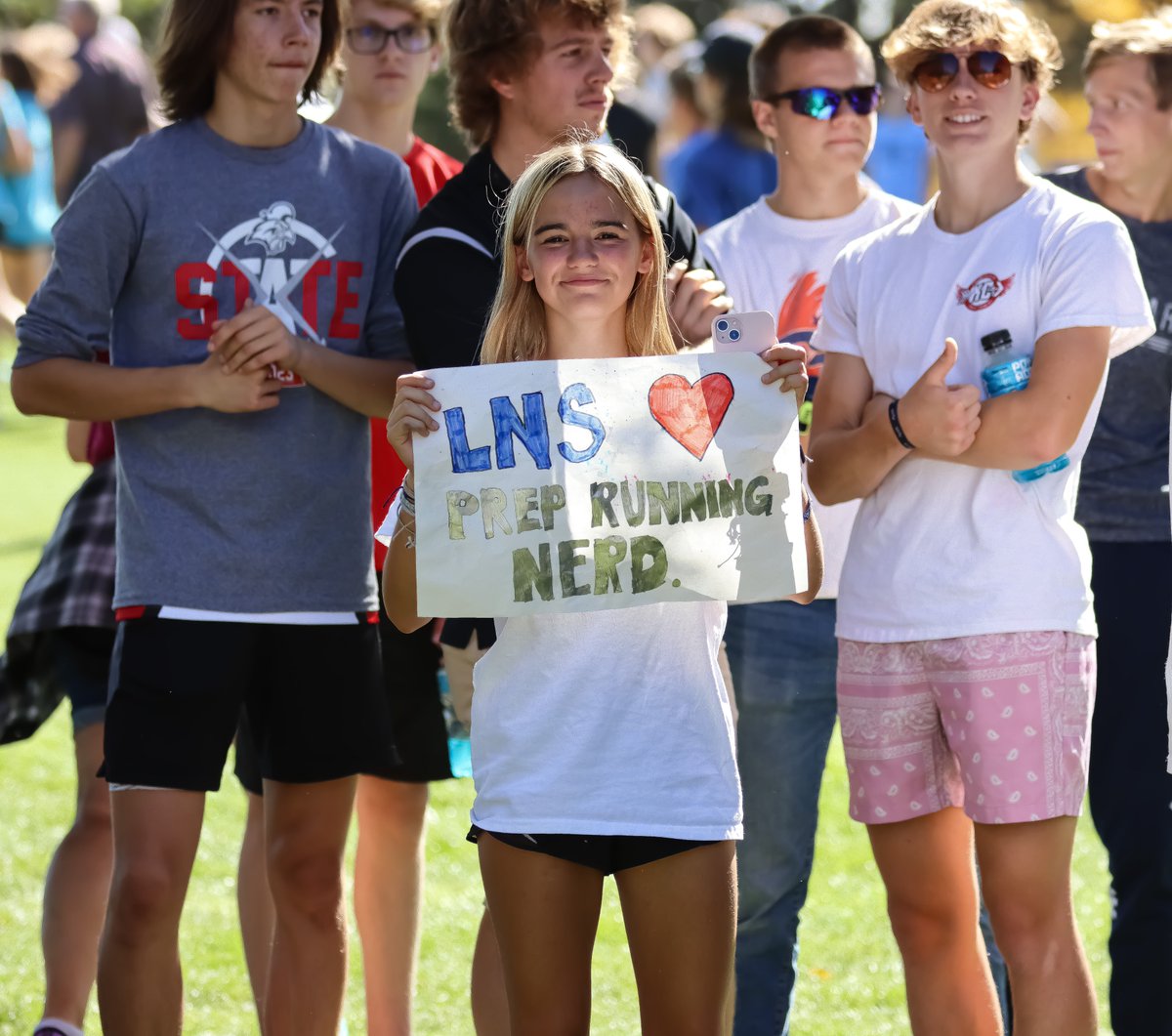 PrepRunningNerd's tweet image. Seeking the glamorous life of a Nerd?

We're looking for volunteers to join the Nerd team for T&amp;amp;F season.  Our pitch:

▪️ You get a free t-shirt.
▪️ You get paid zilch.
▪️ You provide your own camera gear.
▪️ You pick how often you go to meets. 
▪️ Athletes, parents and coaches…