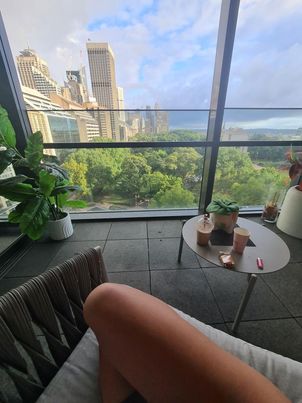 twinklechaves's tweet photo. as i house and cat-sit in this beautiful condo in the city

sipping my coffee in the balcony
waiting for the antihistamine to take effect
*cat allergy worse than ever*

2023 has been bitter sweet
but would not change any

2024 i am watching you
walls higher with lil trojan horses https://t.co/fxySAvyKOI