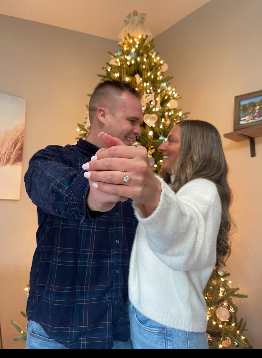 CoachMonroe tweet media