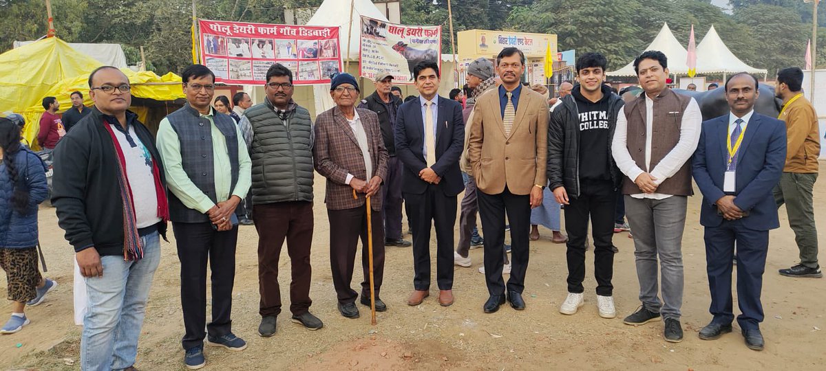 Golu-2 in #Patna at Bihar Dairy & Cattle Expo. 

Golu-2 is a Murrah breed #buffalo from Panipat, #Haryana whose price is ₹10 cr.

I too attended the 3-days event.

#buddhasociety #dairyfarming #cattlefarming #dairyexpo #basupatna #murrahbuffalo #veterinarymedicine #drspsharma