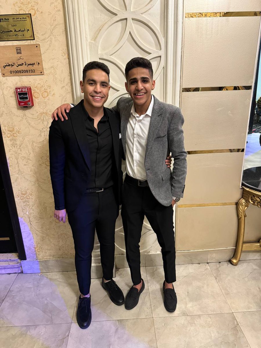 _ahmedbadran_'s tweet photo. عشوائيات يوم الفرح part 2🫶✨ https://t.co/ICX86p8gct