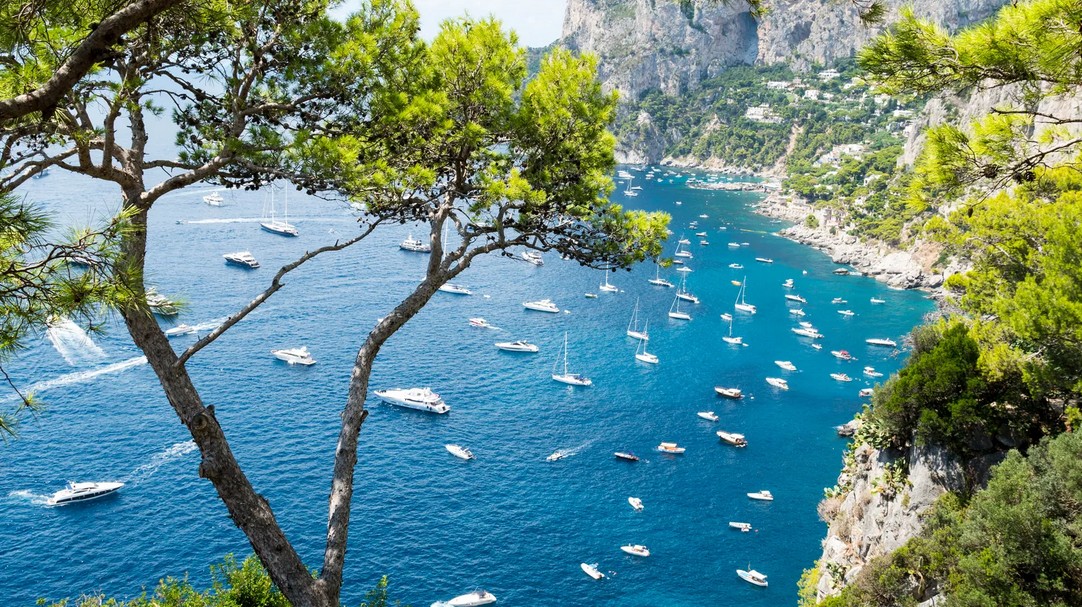 The 27 Most Beautiful Places in Europe
cntraveler.com/galleries/2016…
#MostBeautifulPlaces #Europe #TravelGuide #News #Review #Photography #Deals #Hotel #Resort #TravelVideo #Vacation #Trips #TravelDeals #Travel #CityBreak #BestTravel #Tourism #CityGuide