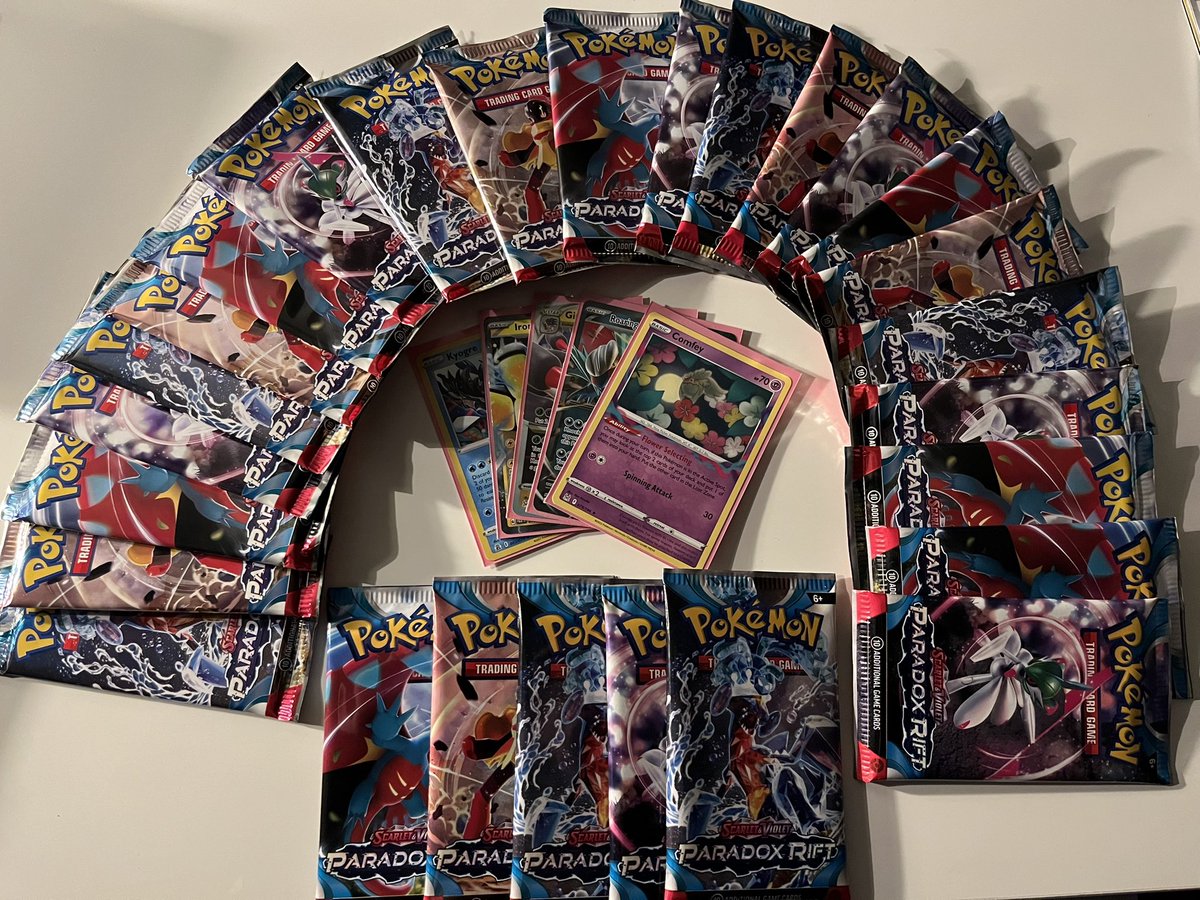 Won the <a href="/TCGshopE/">TCGshop.eu</a> cup!
Only need 35cp✅
First in Belgium🏆🔥
<a href="/BruijnSydney/">Sydney de Bruijn</a> won seniors with same 60💪
Big SO to @Flash__Esports for the support🔥❤️