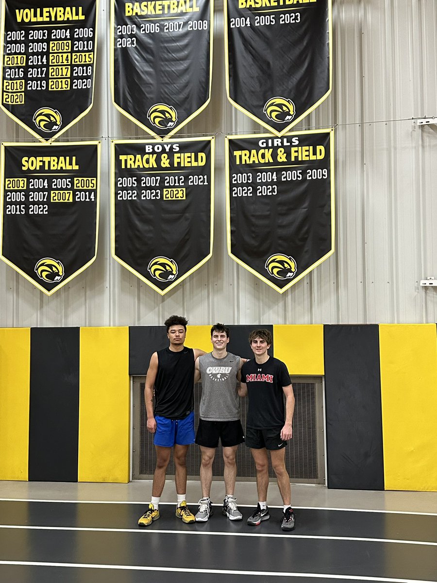 Great to see these guys back in the gym this morning! <a href="/Charlie_Fox5/">Charlie Fox</a> <a href="/peytonburnett20/">Peyton Burnett</a> <a href="/A__Lee0/">Austin Lee</a> we missed <a href="/jakeelly1/">jake elly</a> and <a href="/gmdavenport4/">Gavin</a> <a href="/BvrBball/">Riverside Boys Basketball</a>