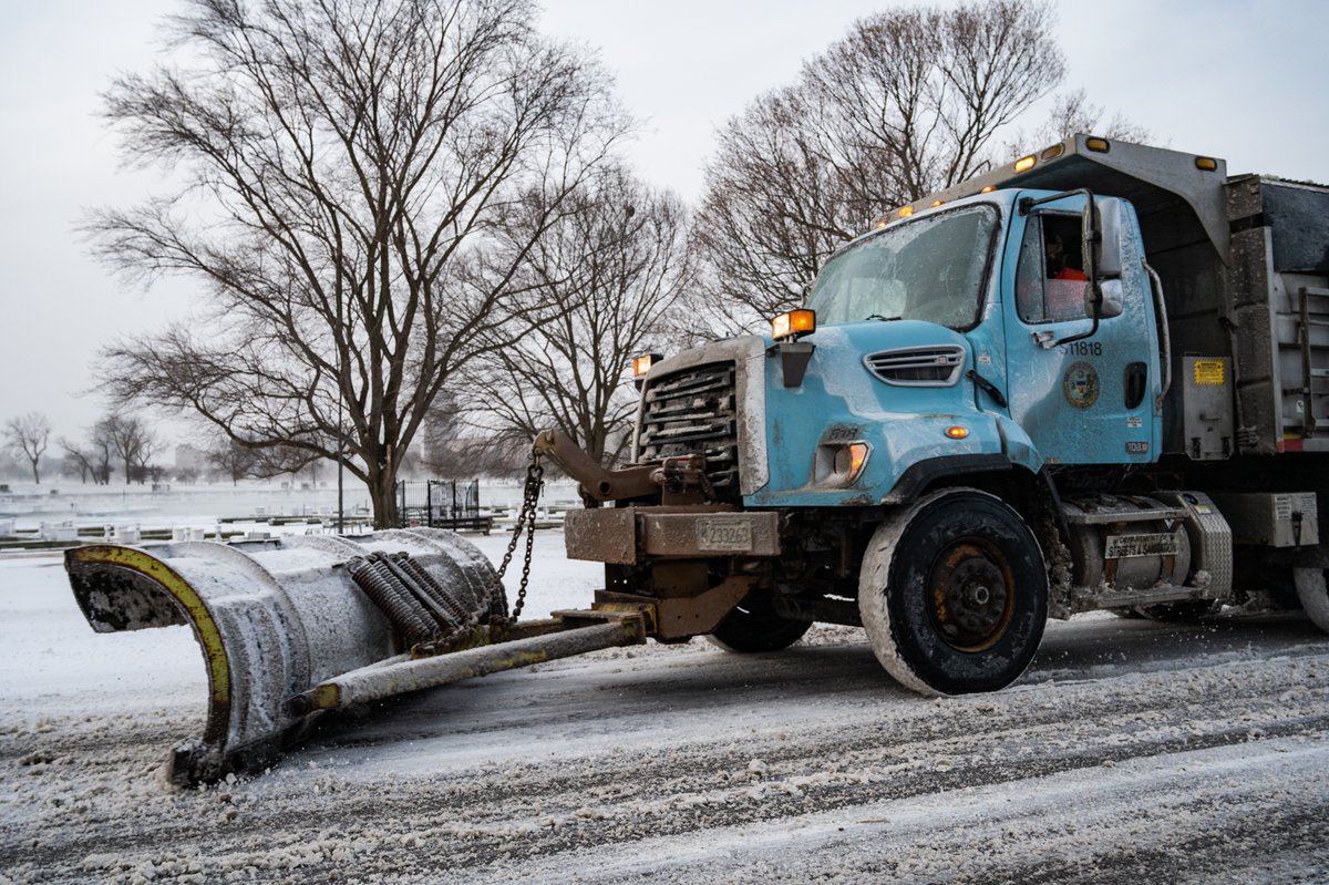 Chicago's snowplow naming contest is back. Can you top 'Sears Plower'? blockclubchi.co/3NECJlN