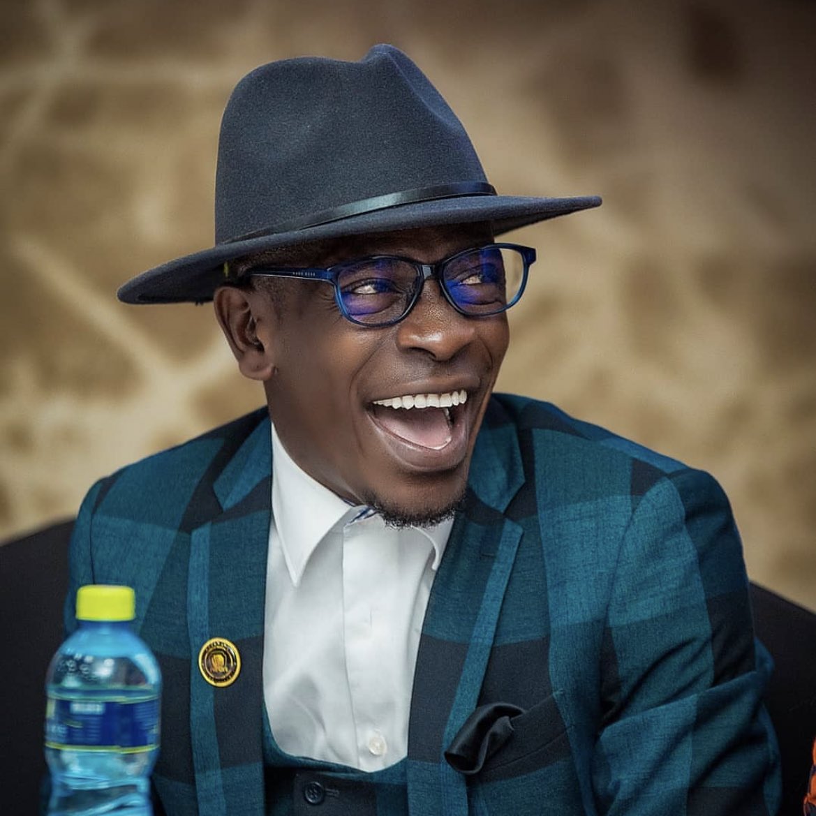 AccraGuyy's tweet photo. βShatta movement say congrats to the #BHIMPRESIDENT and let him also enjoy his moment in peace.β
β@shattawalegh https://t.co/cmjl8bR6K2