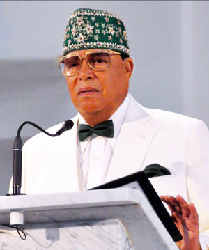 AhmedRashardX's tweet photo. “Truth bursts bubbles. And, sometimes truth is not easy to understand.”
-@LouisFarrakhan (July 2019)
#Farrakhan #MessageToTrump
#Truth #Election2024
https://t.co/3Wuea1W2SB https://t.co/6YripTrNKO