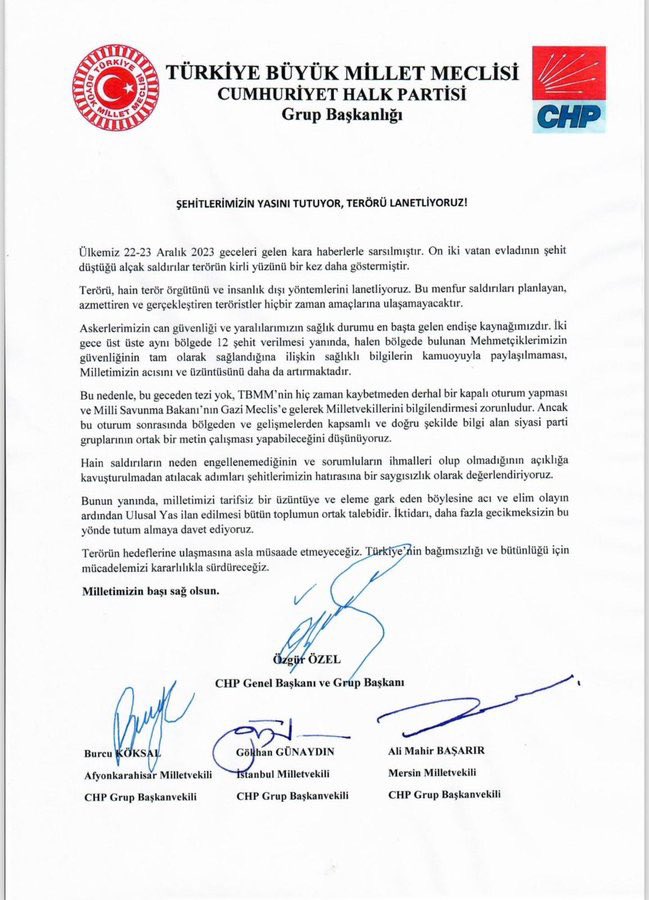 Terörün hedeflerine ulaşmasına asla müsaade etmeyeceğiz. Türkiye'nin bağımsızlığı ve bütünlüğü için mücadelemizi kararlılıkla sürdüreceğiz. 

Bunu yaparken de sorumluların arkasına dizilmeyeceğiz. 

Terörü kınamıyor LANETLİYORUZ!!!

Milletimizin başı sağ olsun.