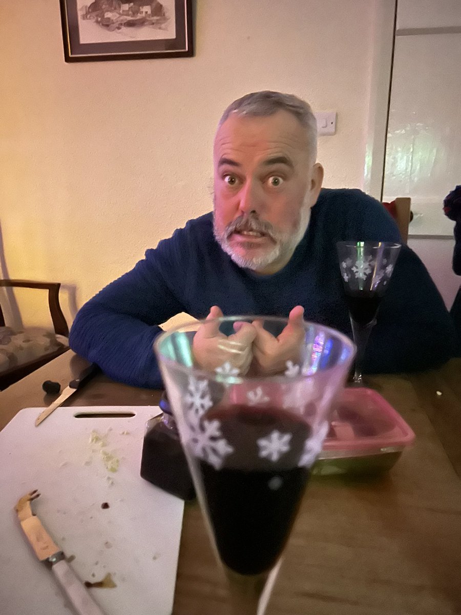 #christmasglasses <a href="/DewiMHughes/">dewi marsh-hughes</a> …. How lucky am I? X