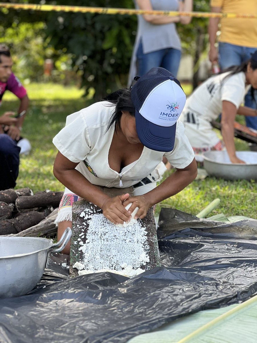 villavoimder's tweet photo. ✨ Celebramos los juegos ancestrales Yage de Colores junto a la comunidad indígena del resguardo Maguare.

Honramos y cumplimos el compromiso de ser parte de su territorio y trabajar de su mano cómo preservadores ancestrales. 💙 https://t.co/R7a0t1cphd
