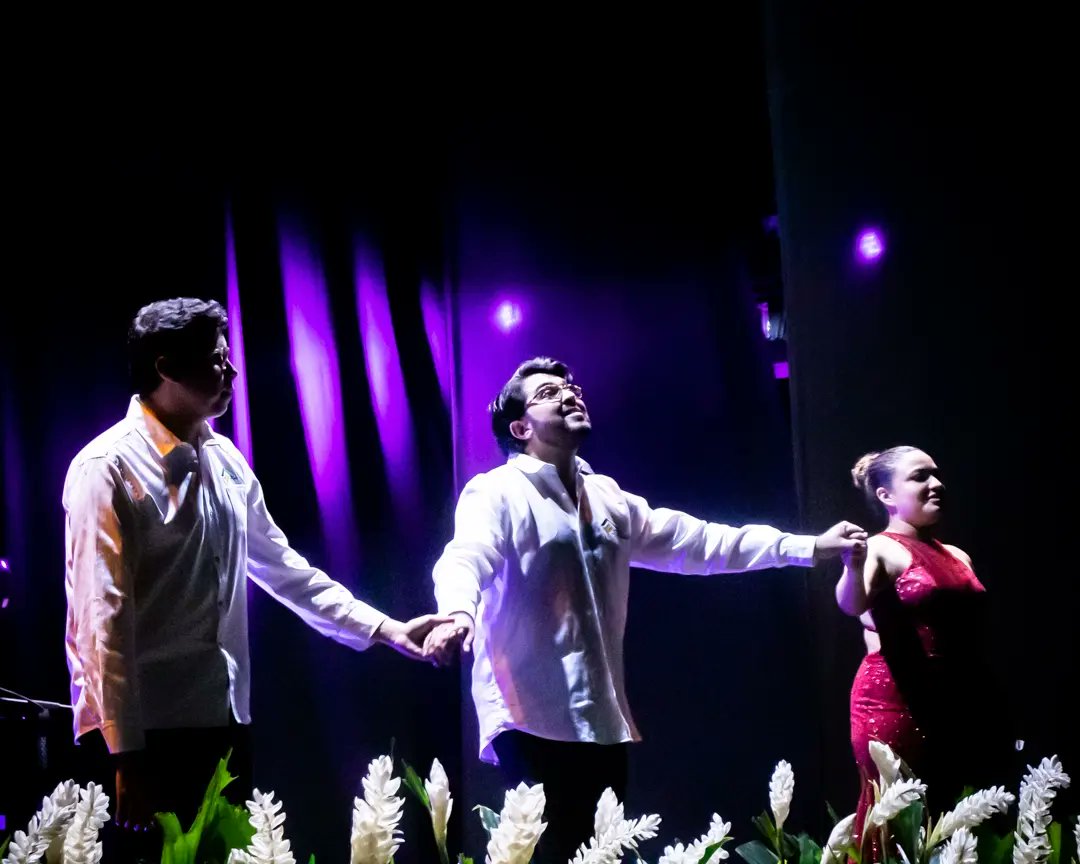 frocamadre's tweet photo. "¡Revivamos juntos los mágicos momentos que nos regaló el concierto lírico navideño! Agradecemos de corazón a cada persona que hizo posible este increíble evento. 🌟✨ ¡Gracias @eduardoescolar, @HernandezJaime_ gracias su invaluable apoyo! https://t.co/wMFXofbHpG