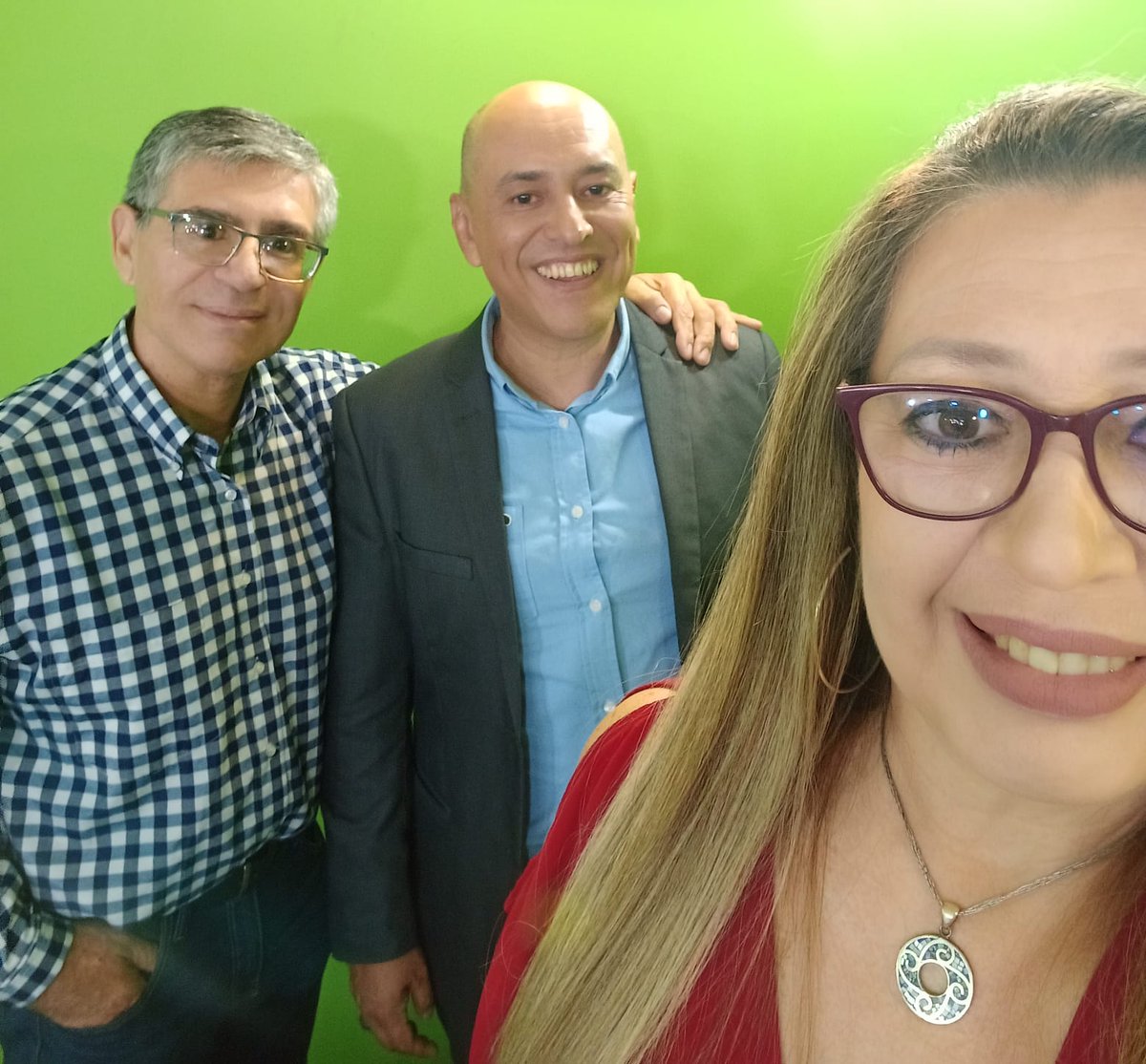 danyfleitaspy's tweet photo. Gracias Víctor Rafael Acosta por tu participación en MIPYMES &amp; EMPRESAS, que permitió a emprendedores de todo el país conocer más sobre los servicios que brinda DINAEM del Vicem. de MIPYMES y las oportunidades de negocios que tienen para crecer. https://t.co/8JK27MRo7n