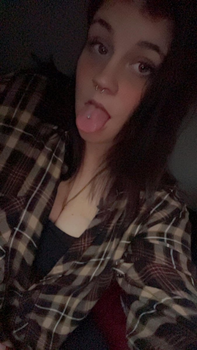 lanaloo420's tweet photo. #buyingcontent I'm selling content cum talk to me https://t.co/ckidNfemRy