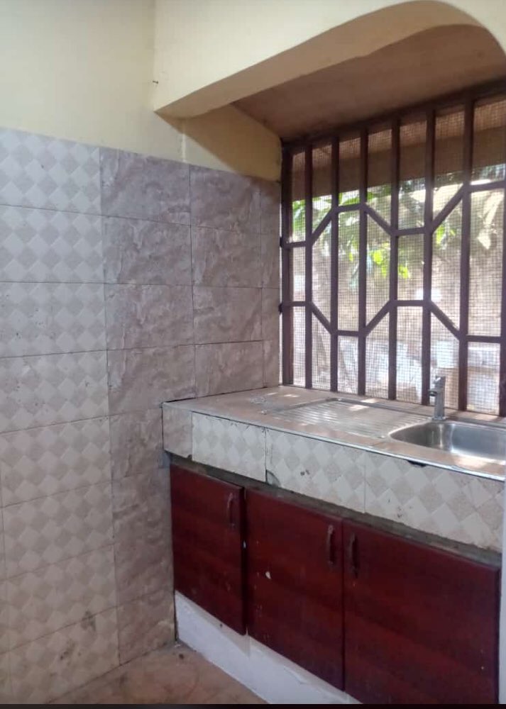 FOR RENT Type : Chamber and Hall Self Contain Location:RedTop (behind West hills Mall) Price:600gh/month Ref: AGB Advance(years): 1 Call or Whatsapp : 0240994061 #renthouse #rentproperty #rentit #viral #accrarentals #apartmentsinaccra