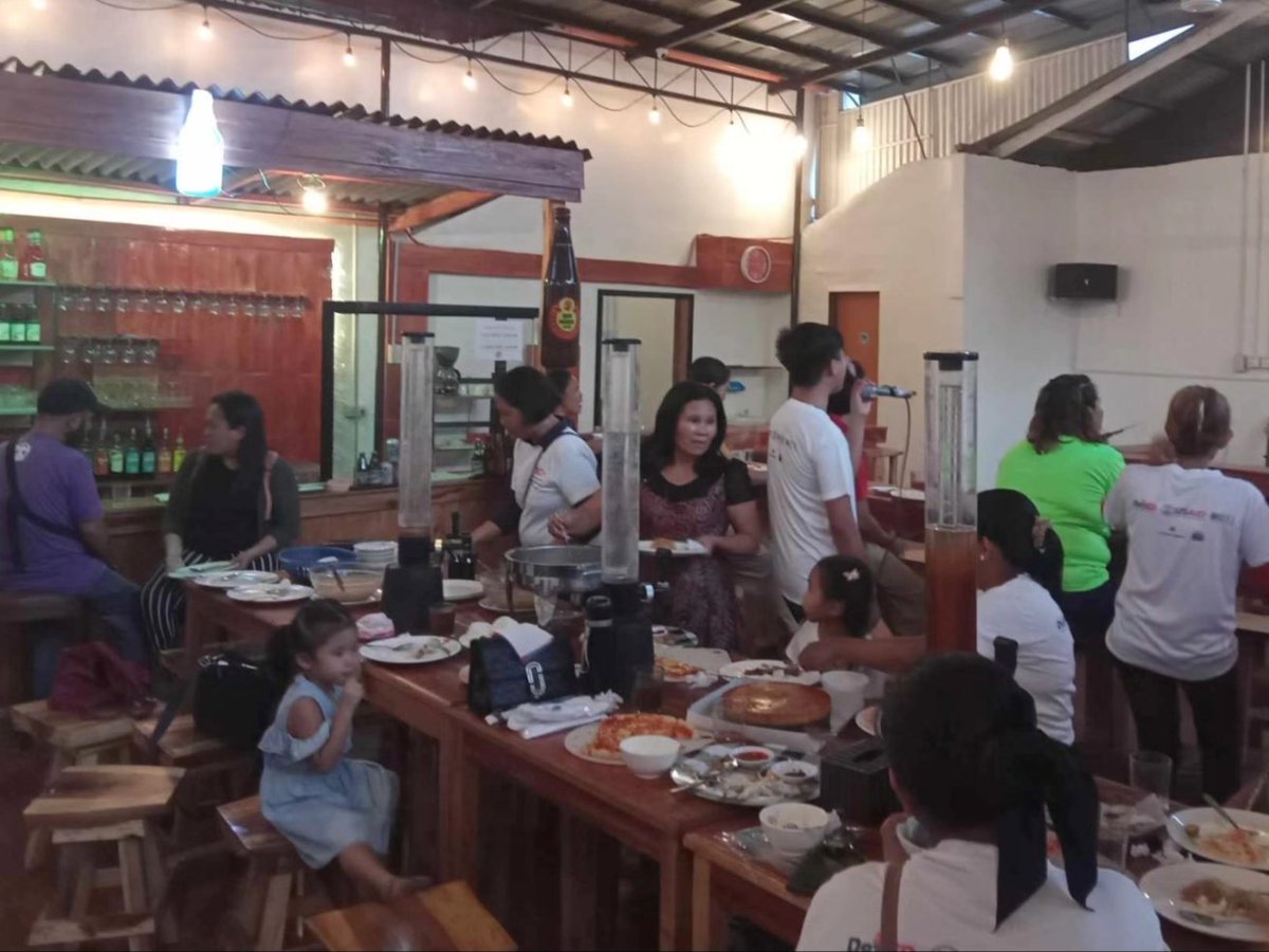 hopebuildersorg's tweet photo. NPSG Victorias Reunites in Year End Celebration

Neighborhood-Parents Support Group (NPSG) members from Victorias gatherd during their year end party at Yhuri's Restobar in Victorias City on December 17, 2023. https://t.co/2HtxBpPtSQ