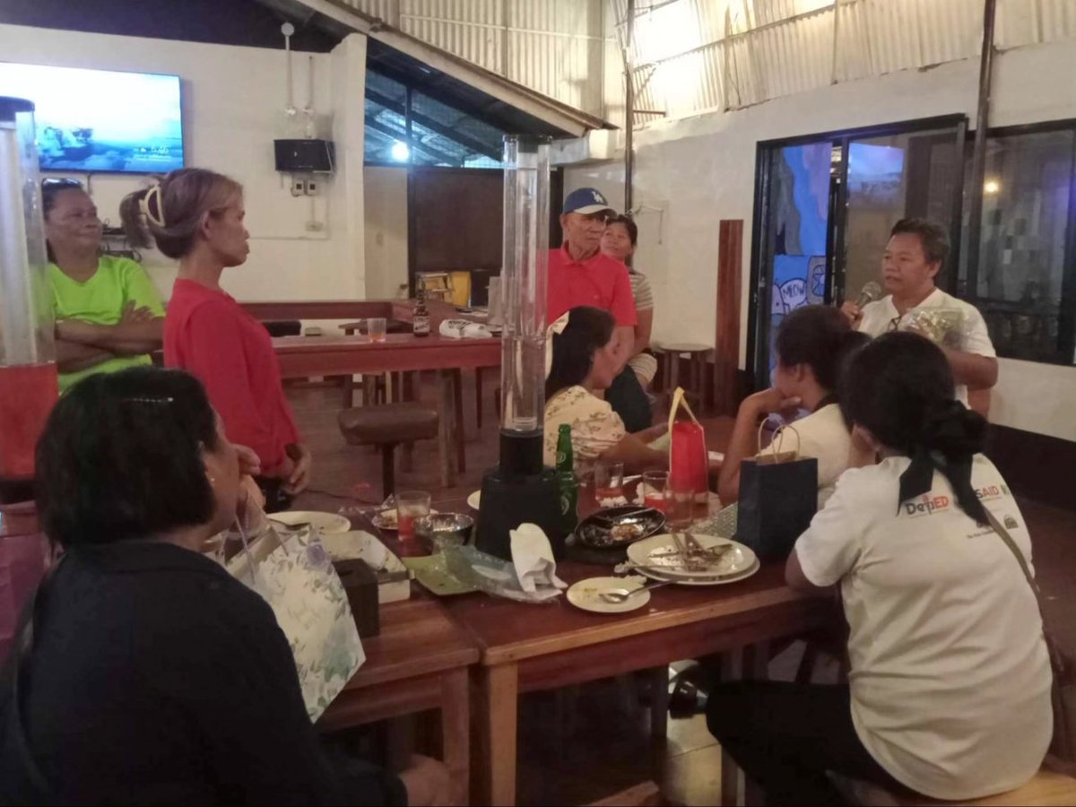 hopebuildersorg's tweet photo. NPSG Victorias Reunites in Year End Celebration

Neighborhood-Parents Support Group (NPSG) members from Victorias gatherd during their year end party at Yhuri's Restobar in Victorias City on December 17, 2023. https://t.co/2HtxBpPtSQ