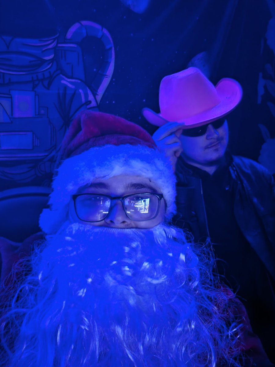 Santa and the zesty cowboy ready for some subnautuca twitch.tv/biggie_slimm