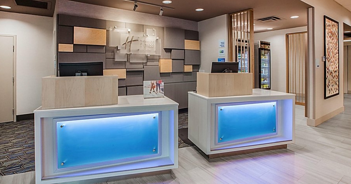 Day or Night, our front desk team will be ready to welcome you! You can rely on us to make sure you have everything you need while staying with us. Explore our website & book your Wells adventure soon. bit.ly/3zZZ5bi #relyonus #frontdesk #holidayinnexpress