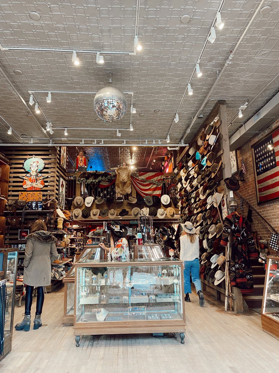 NigaamJewels's tweet photo. Just touched down in Aspen for our trunk show with @KemoSabe1990 https://t.co/KMYkTGdJnR