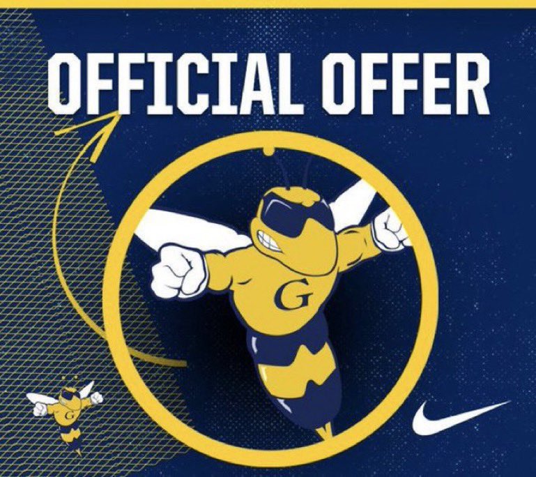 Fred1of1_'s tweet photo. I’m blessed &amp; honored to receive an offer from @GracelandFB
Thank you @4thQtMentality 🐝 
#OnlyTheTough 💙💛
@adamgorney @SWiltfong247 @ChadSimmons_   @CoachReedLive @FbIberia @DemetricDWarren @Jeff_XOS @TheUCReport @samspiegs
#Boot2Iowa @_javonallen https://t.co/88pGqMNKUU