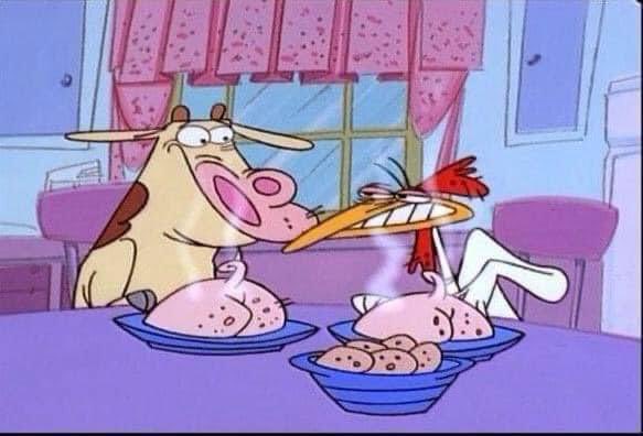 voltooooo's tweet photo. Quién diría que la vaca y el pollito me prepararía para ser adulto https://t.co/7M09wQdiNb