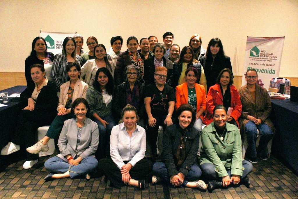 RNRoficial's tweet photo. 🟢Te compartimos la última cápsula de una de las acciones afirmativas de la #RNR en colaboración con #IMER, a favor de una vida libre de violencias a diferencia de de la revictimización del gobierno

💜¡No estás sola! Nosotras te acompañamos!
https://t.co/RNvnJxIe0x https://t.co/fzk2LqxzAF