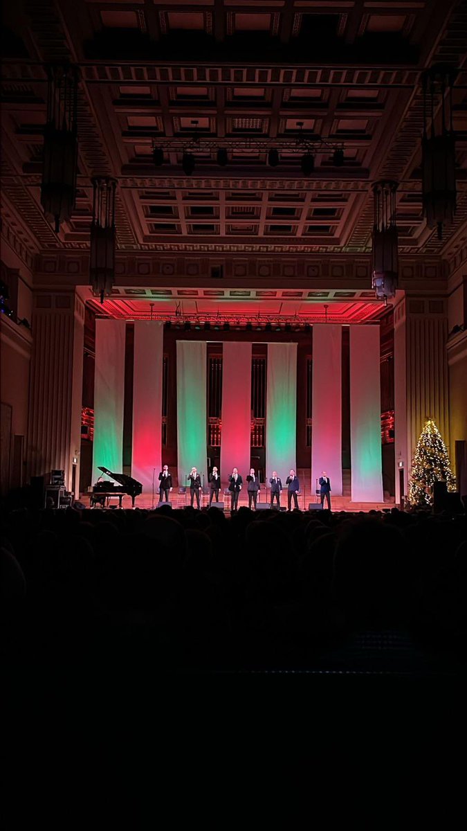 We’ve had a superb night at a sold out @TheBrangwyn in Swansea. The perfect way to kick off Christmas. Huge thanks to our incredible audience and to the brilliant @OnlyKidsAloud for joining us on stage. Nadolig Llawen. 🎄 Merry Christmas. 🌲