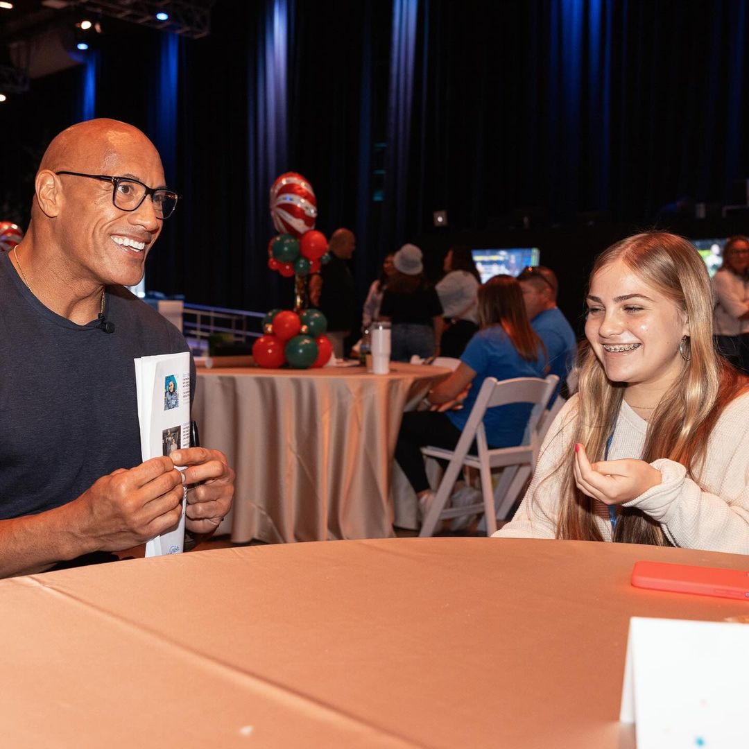 This is Gabrielle Cox from @MakeAWish. She’s 15 and she’s awesome! Gabrielle’s wish was to meet me. Truth is, I was lucky to meet her. Very cool girl who has this strong measured teenager demeanor and you can tell when she locks into something, she does it. I love it! So…