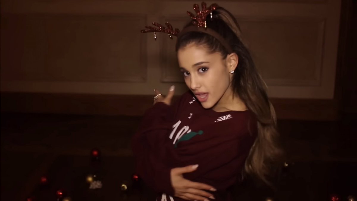 PopBase's tweet photo. ‘Santa Tell Me’ by Ariana Grande has surpassed 1 BILLION streams on Spotify, becoming her 13th song to achieve this. https://t.co/ciWGrG8zl1