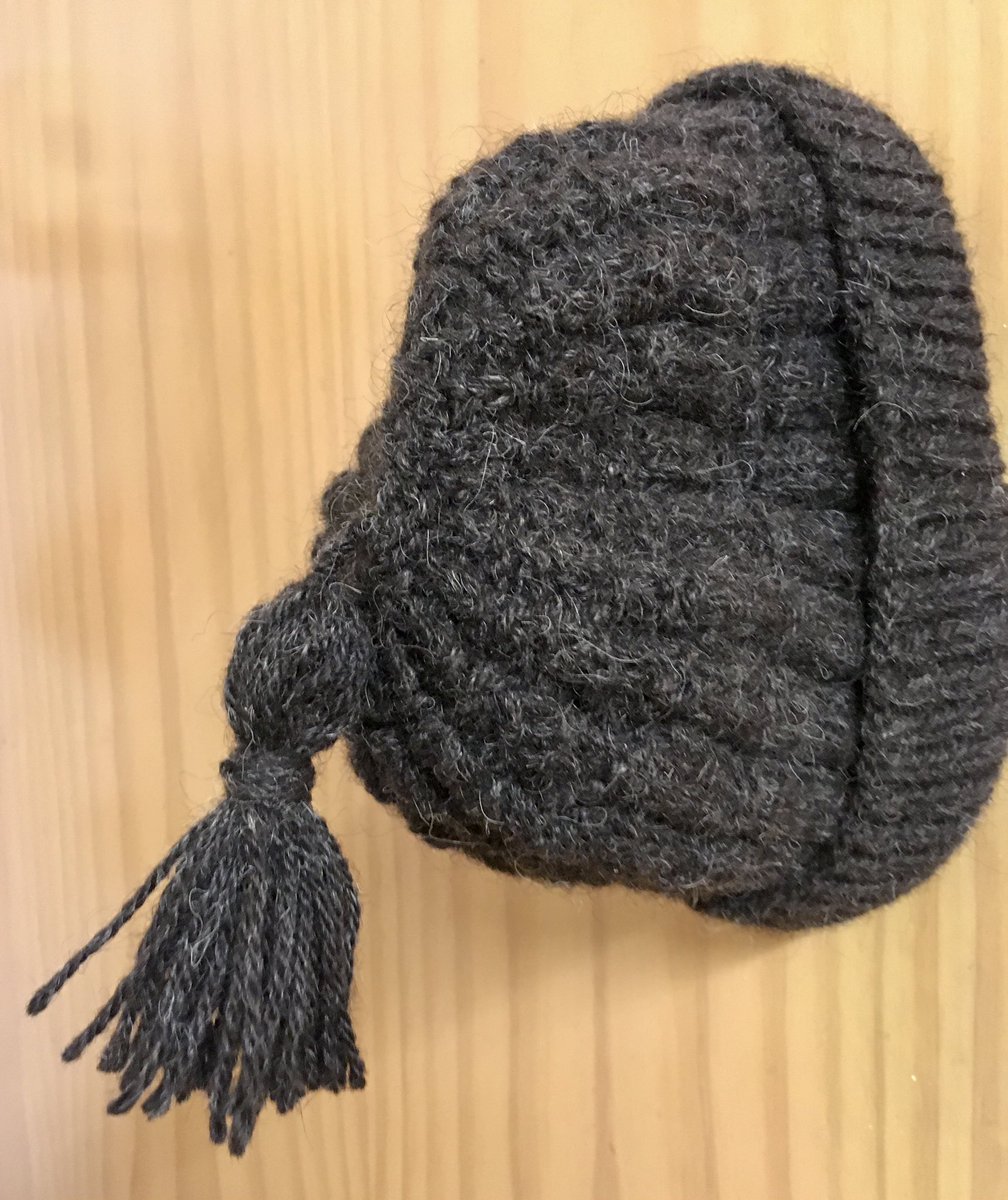 mudarrisa's tweet photo. A few Christmas knits finished in time😀 https://t.co/IjspGKTqFE