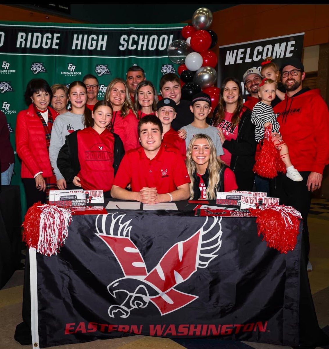 I hope Cheney is ready for us!!! Eag fans everywhere!! Let’s go! ❤️🦅

#signingday2023

@Jake_Schakel14 @EWUFootball