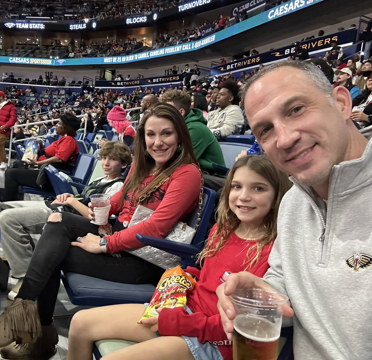 RPC21's tweet photo. Geaux Pels! #Pelicans #pelicansgameday https://t.co/fpGmN9GUjU