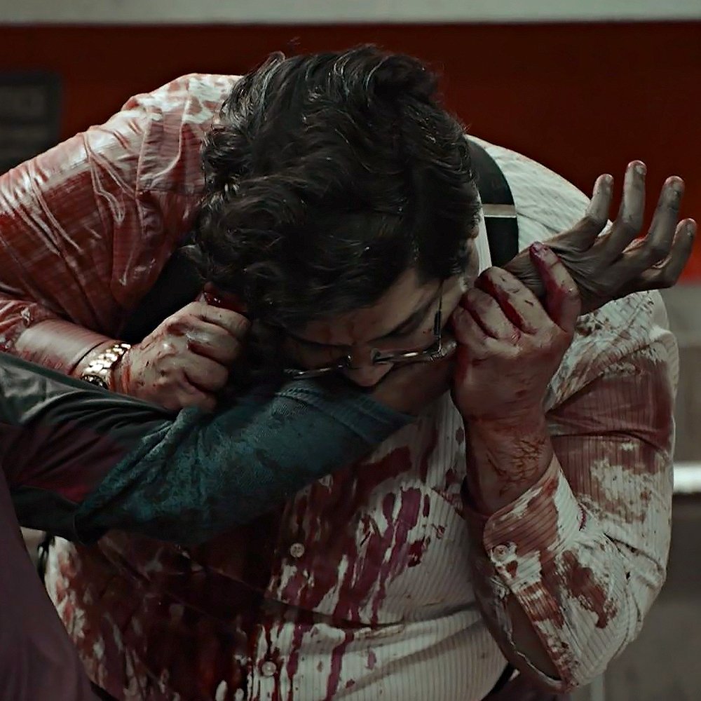 guillerhomo's tweet photo. why vampirism isn't a fucking aesthetic: a thread https://t.co/sWs2AcxfgH