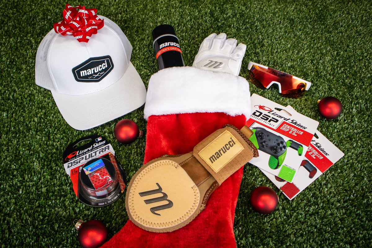 Deck the halls and hit a home run with these stocking stuffers built for ballplayers🎄