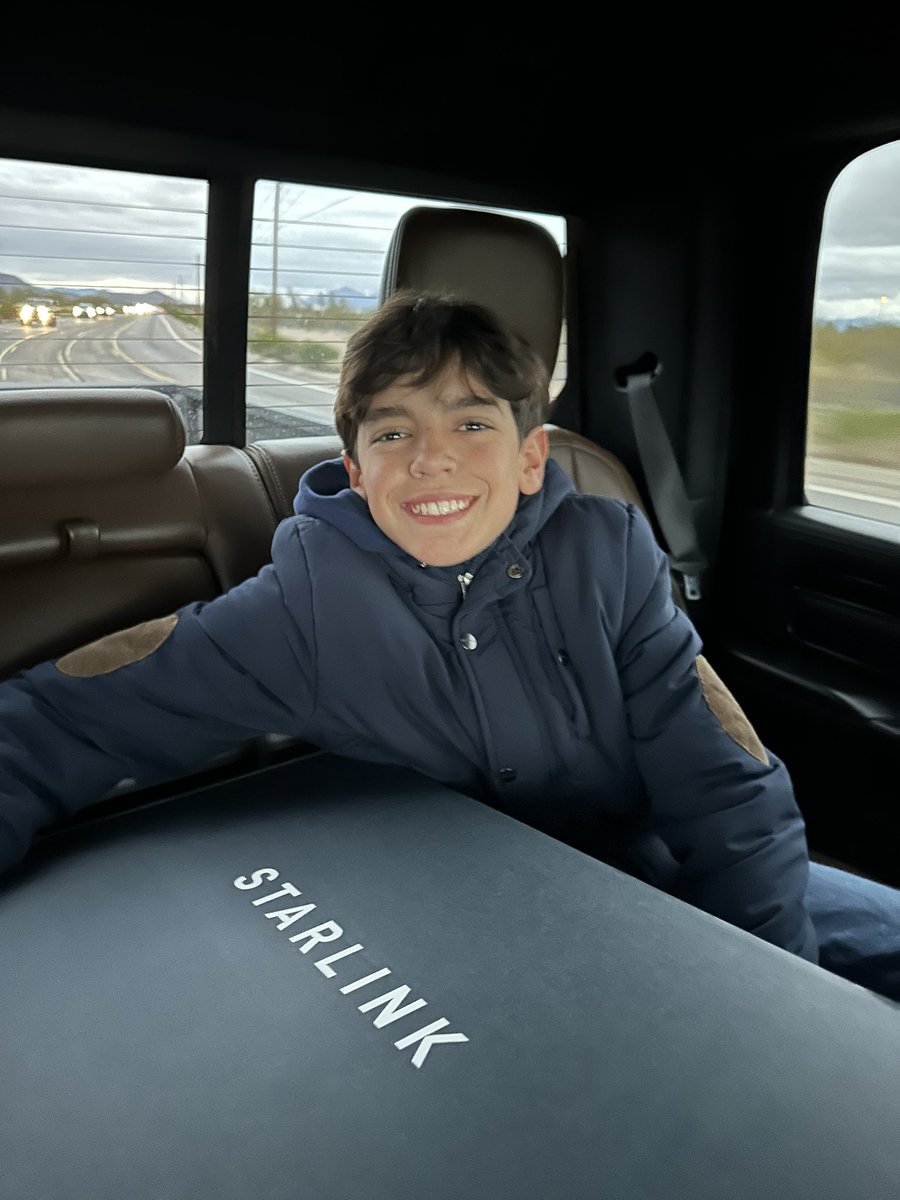 MMirelesMontano's tweet photo. Thanks @elonmusk @Starlink for making my nephew’s dream of bringing internet to the most remote places in the world a reality! https://t.co/3fUIB2x3x6