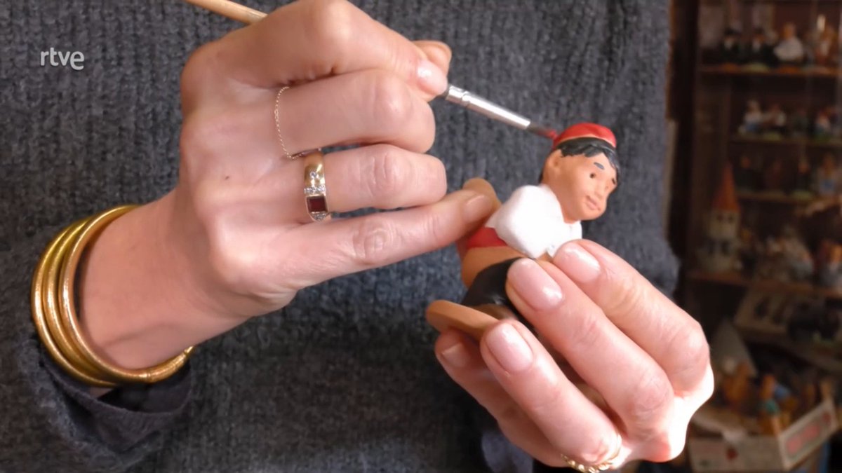 AmicsCaganer's tweet photo. En el programa 226 de #AhoraONunca @juditmasco va parlar sobre la figura del caganer amb #XavierBorrell President d'@AmicsCaganer i amb #JosepRoca de @CaganersDCaldes. Moltes gràcies @monicalopez_tve i a tot l'equip pel reportatge!
A partir min 39:42 👉 https://t.co/K4V0iwccgP https://t.co/WTvkg3hCyv